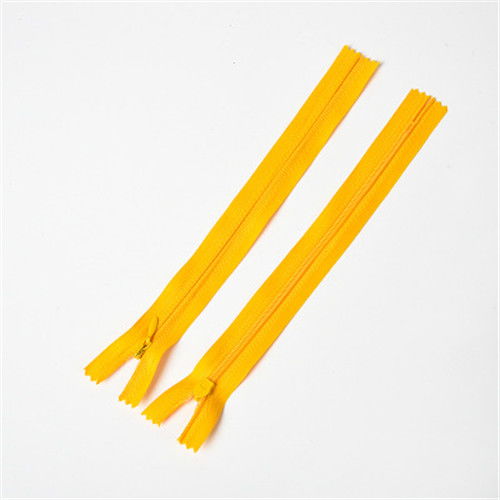 樹(shù)脂拉鏈廠家 廣州樹(shù)脂拉鏈 云飛拉鏈歡迎選購(gòu) 查看